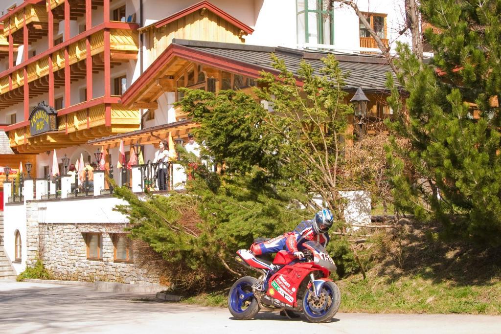 Huber Hotel Tramserhof Ландек Екстер'єр фото